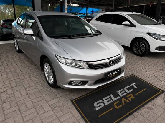 HONDA CIVIC 2.0 LXR 16V FLEX 4P AUTOMÁTICO HONDA CIVIC 2.0 LXR 16V FLEX 4P AUTOMÁTICO